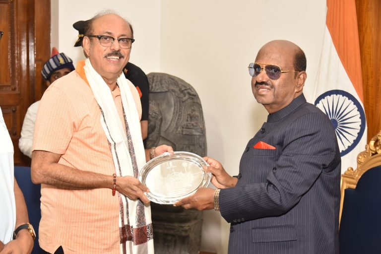 57630ff0-60d7-4850-87e5-08ca3ac10fb5